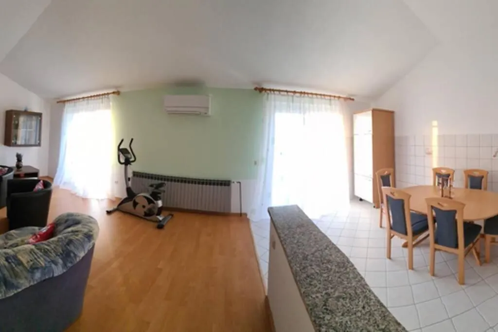 Mitros Apartment Malinska Croatia