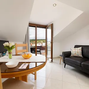  Apartment Kvarner